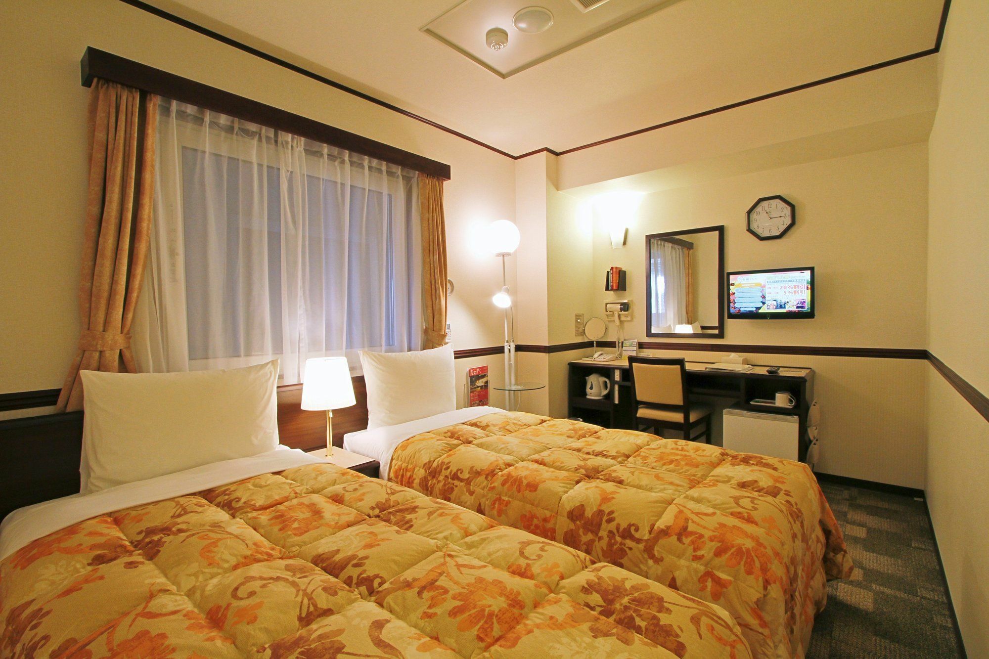Toyoko Inn Tokyo Ikebukuro Kita-Guchi No.1 Екстериор снимка